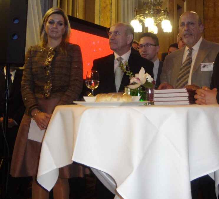 BENİM 45 YIL ÖNCE İDDİA ETTİĞİM BİR VARSAYIMI, KRALİÇE MAXİMA DA 10 YIL ÖNCE GÖRMÜŞTÜ: HOLLANDA HALKI YOKTUR.