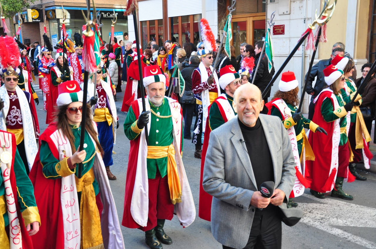 C:\Users\ILHAN\Desktop\TEMMUZ BULTENINE GIRECEKLER\Sax=ilhan Karacay festival yurusunde (1).JPG