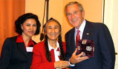C:\Users\Ilhan\Desktop\Rabia Kader\bush-rabiye bush.jpg