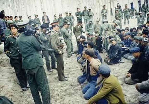 https://www.haberdukkani.com/img/urumci-katliamY_291342.jpg