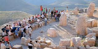 C:\Users\ILHAN\Desktop\ARALIK BULTENINE GIRECEKLER\Nemrut Dagi.jpg