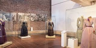 C:\Users\ILHAN\Desktop\ARALIK BULTENINE GIRECEKLER\Krefeld textilmuseum 2.jpg