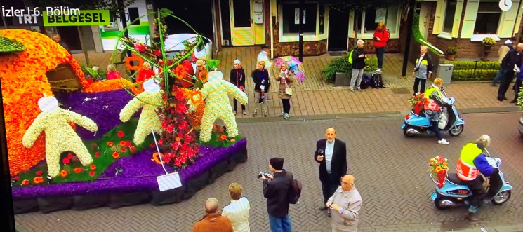 C:\Users\ILHAN\Desktop\ARALIK BULTENINE GIRECEKLER\Bloemencorso (1).jpg