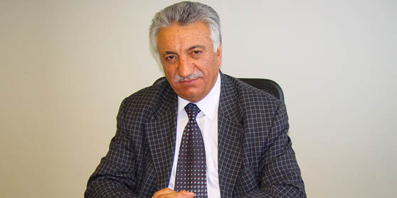 https://medya.todayszaman.com/benelux-tr/2012/01/04/bekircebeci.jpg