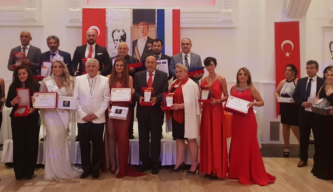 CUMHURİYET VE ALTIN LALE BASIN ÖDÜLÜ İLHAN KARAÇAY’A VERİLDİ
