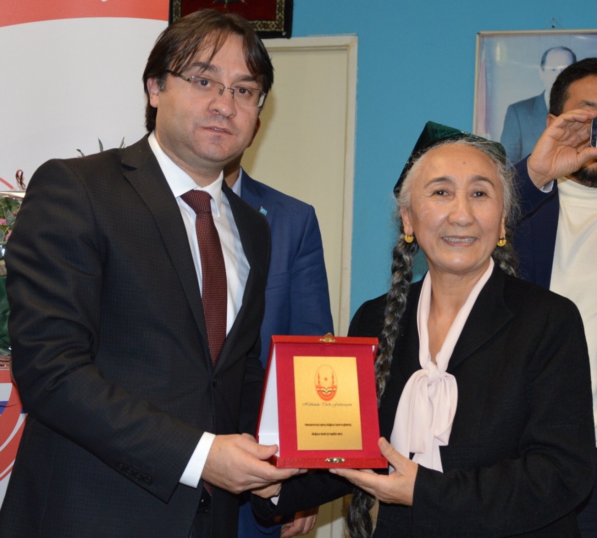 https://guncelhaber.nl/wp-content/uploads/2015/12/DSC_0208.jpg