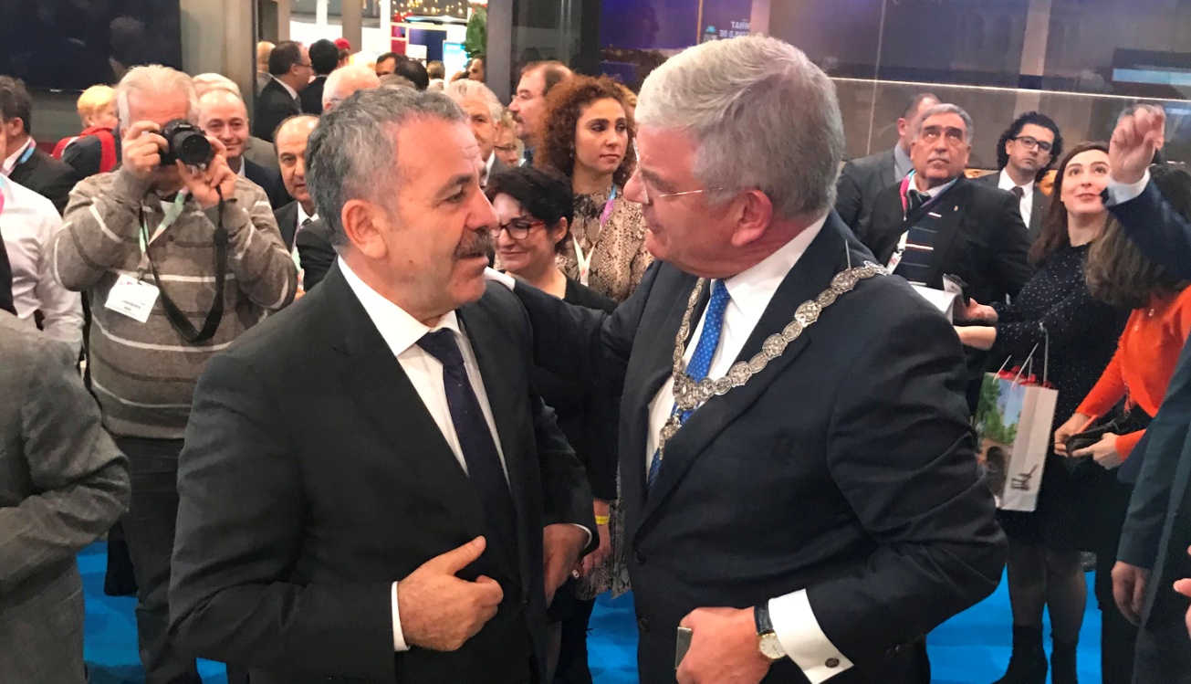 C:\Users\Ilhan\Desktop\MART 2019 Bultenine girecekler\Saban Disli-Utrecht Belediye Baskani Jan van Zanen.jpg
