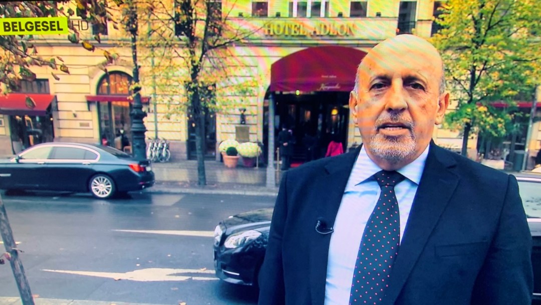 metin, kişi, adam, açık hava içeren bir resim Açıklama otomatik olarak oluşturuldu