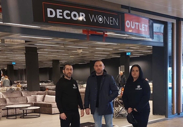 metin, zemin, kişi içeren bir resim Açıklama otomatik olarak oluşturuldu