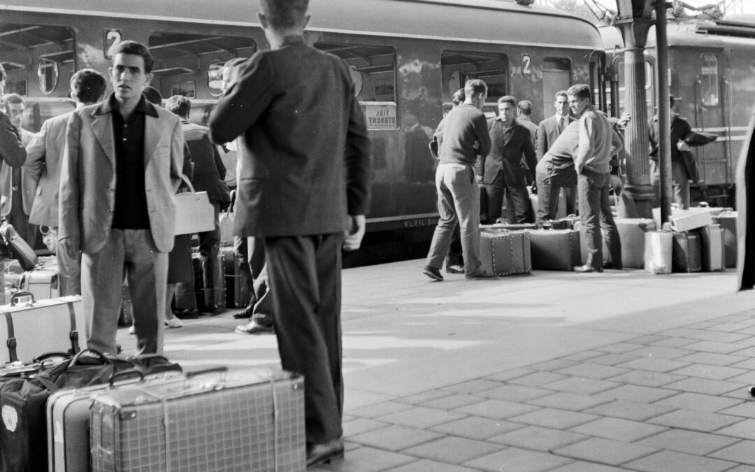 ‘HOLLANDA’YA GÖÇ’ KONULU FOTOĞRAF SERGİSİ UTRECHT’TE AÇILDI…