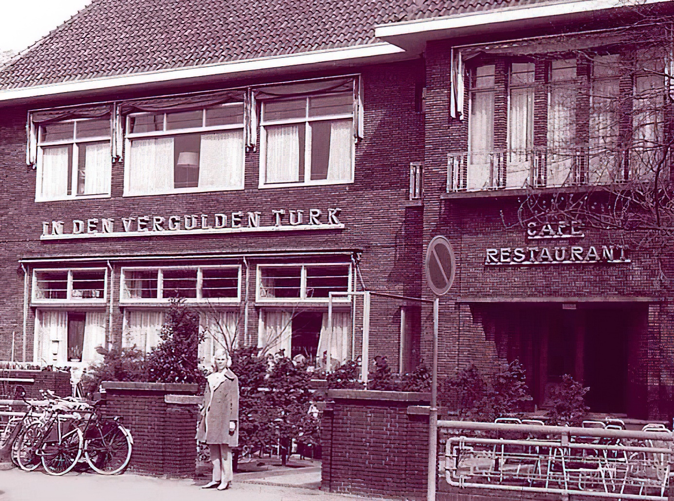 Afbeelding met gebouw, buiten, oud, huis Automatisch gegenereerde beschrijving