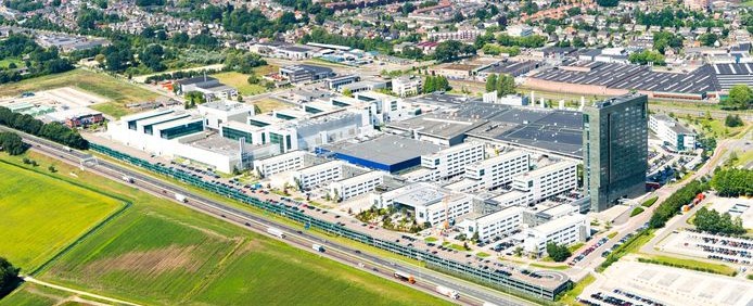 Afbeelding met Luchtfotografie, lucht, Vogelperspectief, Stedenbouwkunde Automatisch gegenereerde beschrijving