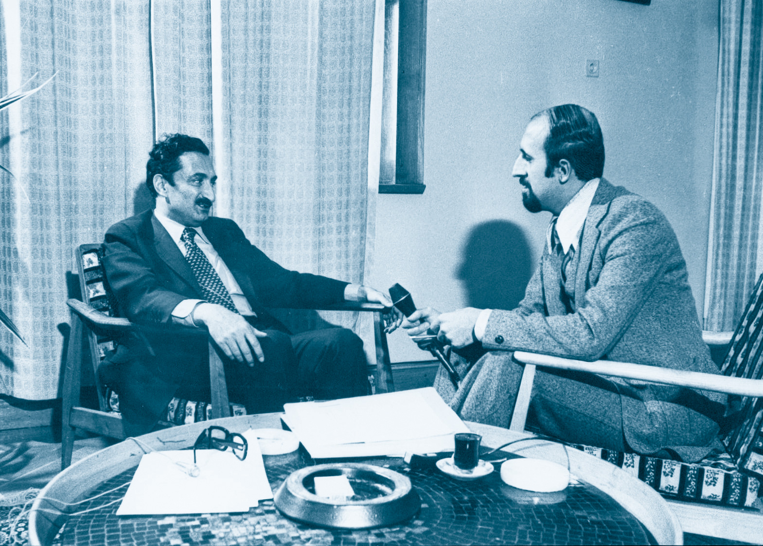 C:\Users\Ilhan\Desktop\Vefat eden unlu dostlar\Bulent Ecevit (Basbakan)-ilhan Karacay.jpg
