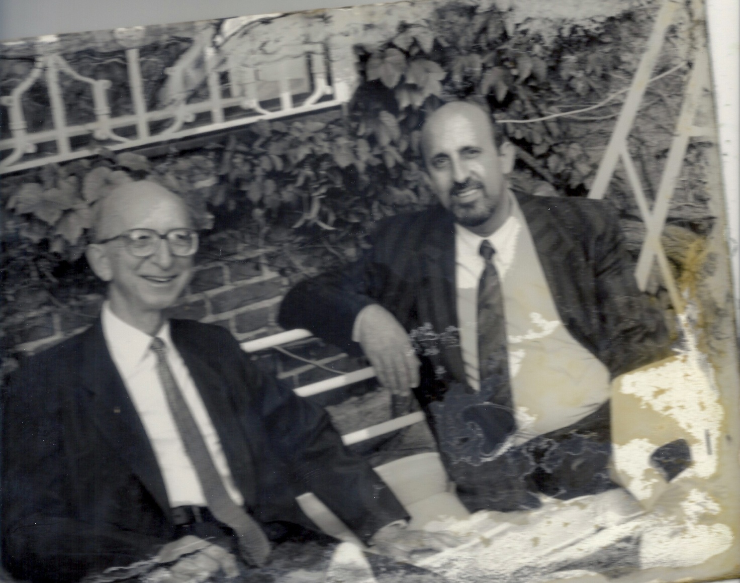 D:\FOTOGRAFLARIN TAMAMI-isimlendirildi.Dec 2017\Erdal Inonu-ilhan Karacay .Danimarka 1990.jpg
