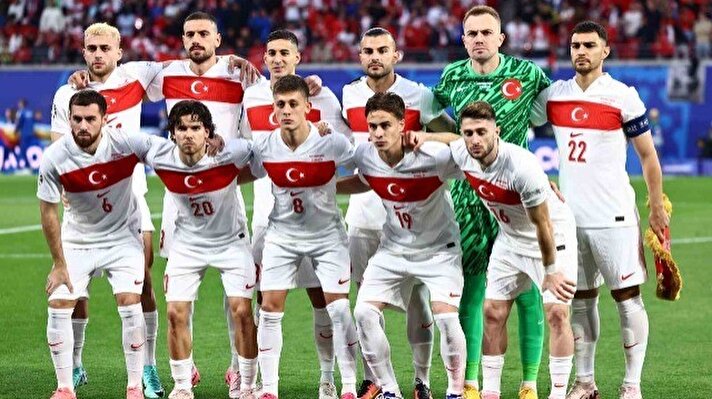 Hollanda - Türkiye maç kadrosu ve ilk 11'ler || A Milli Takım'da ilk 11'de kimler var? | Futbol Haberleri