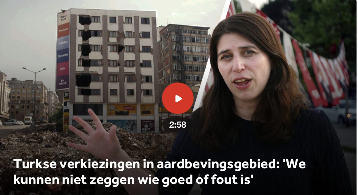 Afbeelding met Menselijk gezicht, buitenshuis, persoon, gebouw Door AI gegenereerde inhoud is mogelijk onjuist.