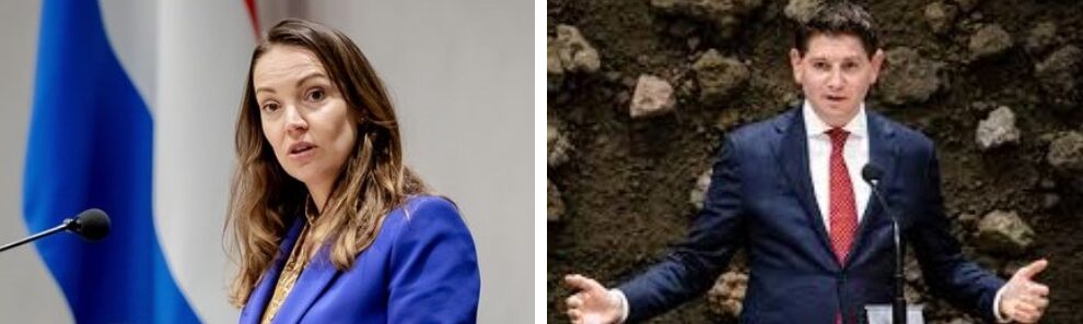 Afbeelding met kleding, persoon, Menselijk gezicht, microfoon Door AI gegenereerde inhoud is mogelijk onjuist.