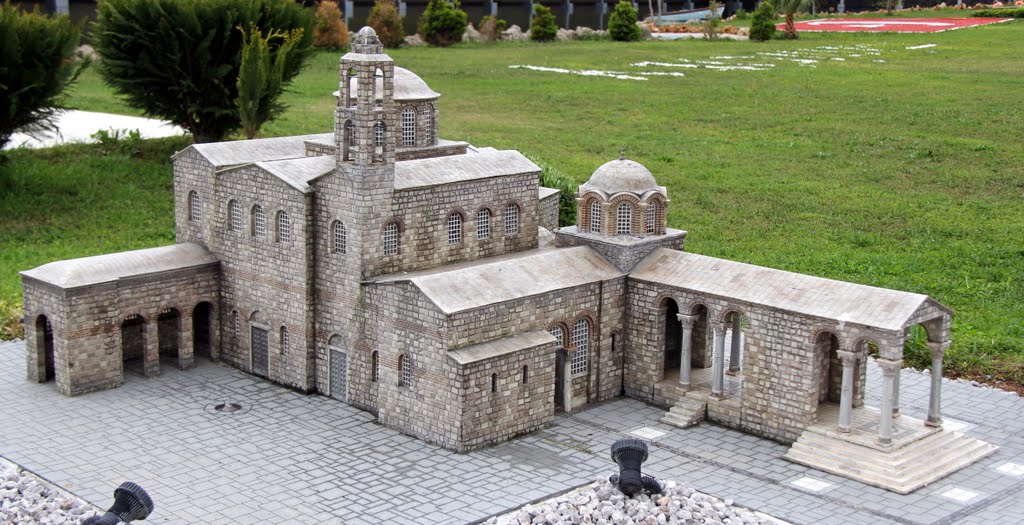 çayır, ağaç, park, zemin içeren bir resim Açıklama otomatik olarak oluşturuldu