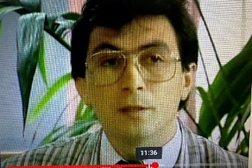 Afbeelding met Menselijk gezicht, schermopname, persoon, wenkbrauw Door AI gegenereerde inhoud is mogelijk onjuist.