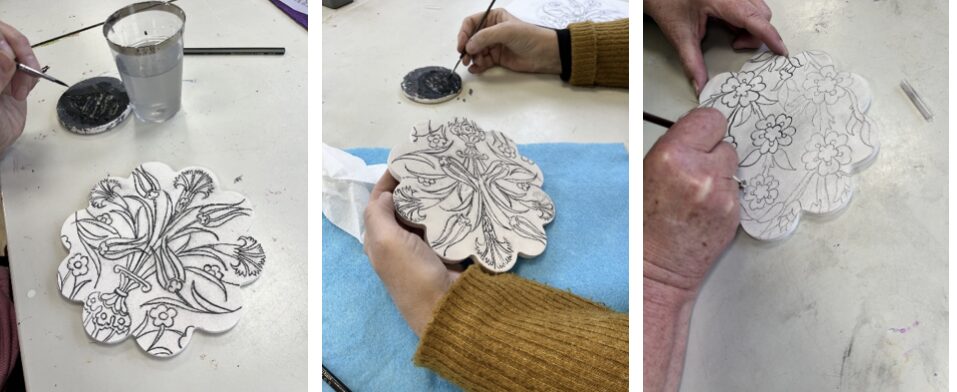 Afbeelding met Modeaccessoire, borduursel, kunst, schets Door AI gegenereerde inhoud is mogelijk onjuist.