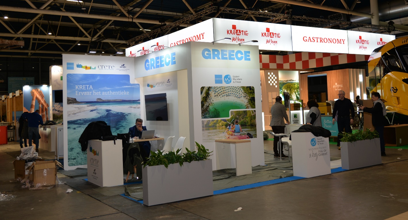 Afbeelding met tekst, expositie, Handel, gebouw Door AI gegenereerde inhoud is mogelijk onjuist.