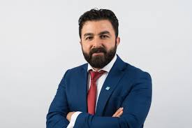 Selçuk Öztürk (DENK): “Minister Slob mist daadkracht om het landsbelang voor te laten gaan” - Spreekbuis.nl