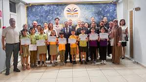 Yenişehir'de Atık Sanata Dönüşüyor" Yarışmasında Dereceye Giren Öğrenciler Ödüllendirildi