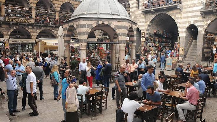 Diyarbakır'da kafe ve restoranlarda 'gizli ücret' dönemi bitti!