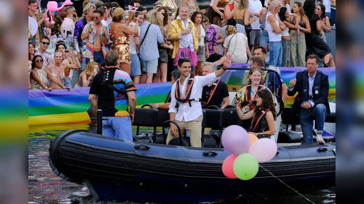 Jetten doet mee aan deel van Canal Parade - Nederlands Dagblad. De kwaliteitskrant van christelijk Nederland