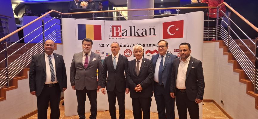 Gazete Balkan’ın yıl dönümü etkinliğinden toplu fotoğraf